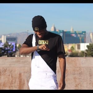 FLEXX to Success Black & Gold tee